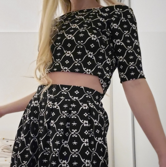 2-Piece Set, Off-the-Shoulder - Picture 1 of 12